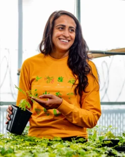 Bageecha Tee -Uniq Shop DiasporaCo CulturalRoots 040722 MelatiCitrawireja 9 893b4dcb 2f68 46b8 a0cd ea63561267dd scaled